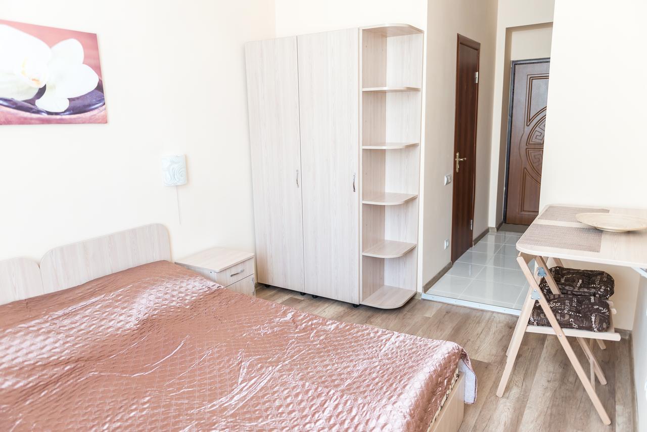 Minihotel Freedom إلفيف المظهر الخارجي الصورة