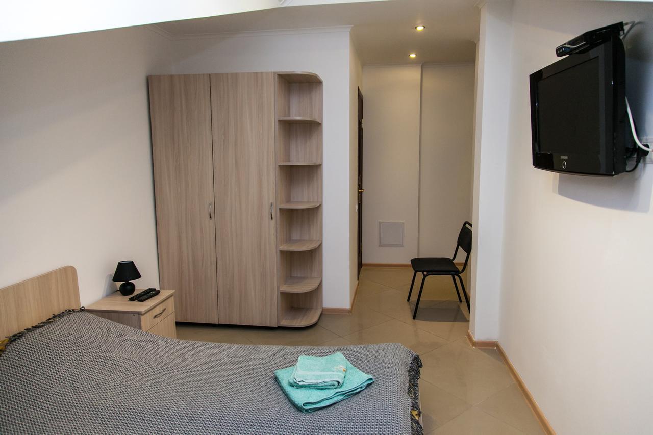 Minihotel Freedom إلفيف المظهر الخارجي الصورة